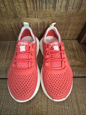 Crocs Kids Coral sneakers